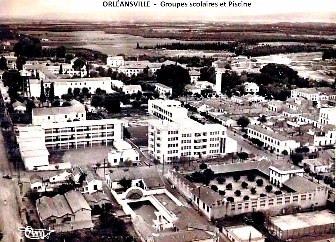 Orleansville - Groupes scolaires et la Piscine.jpg